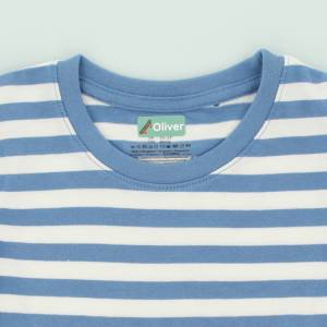 Bügeletiketten für Kleidung mit name auf T-Shirt