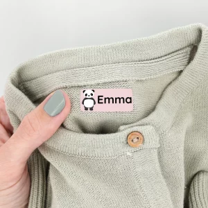Bügeletiketten für Kleidung mit name auf Shirt