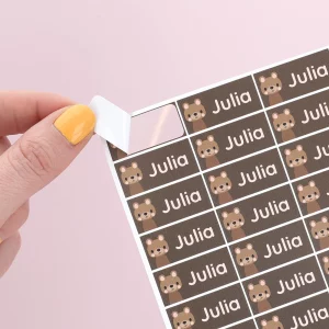 Bügeletiketten für Kleidung mit name auf Shirt